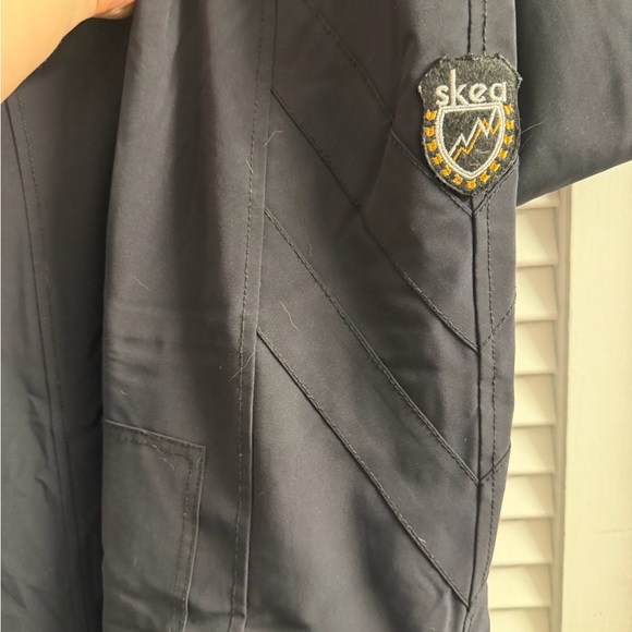 SKEA women’s size 4 ski/Snow pants excellent condition like new EUC - Picture 5 of 16